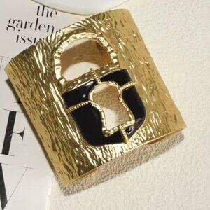 Luxury Gold Sculptural Keyhole Cuff Surrealist Schiaparelli Inspired